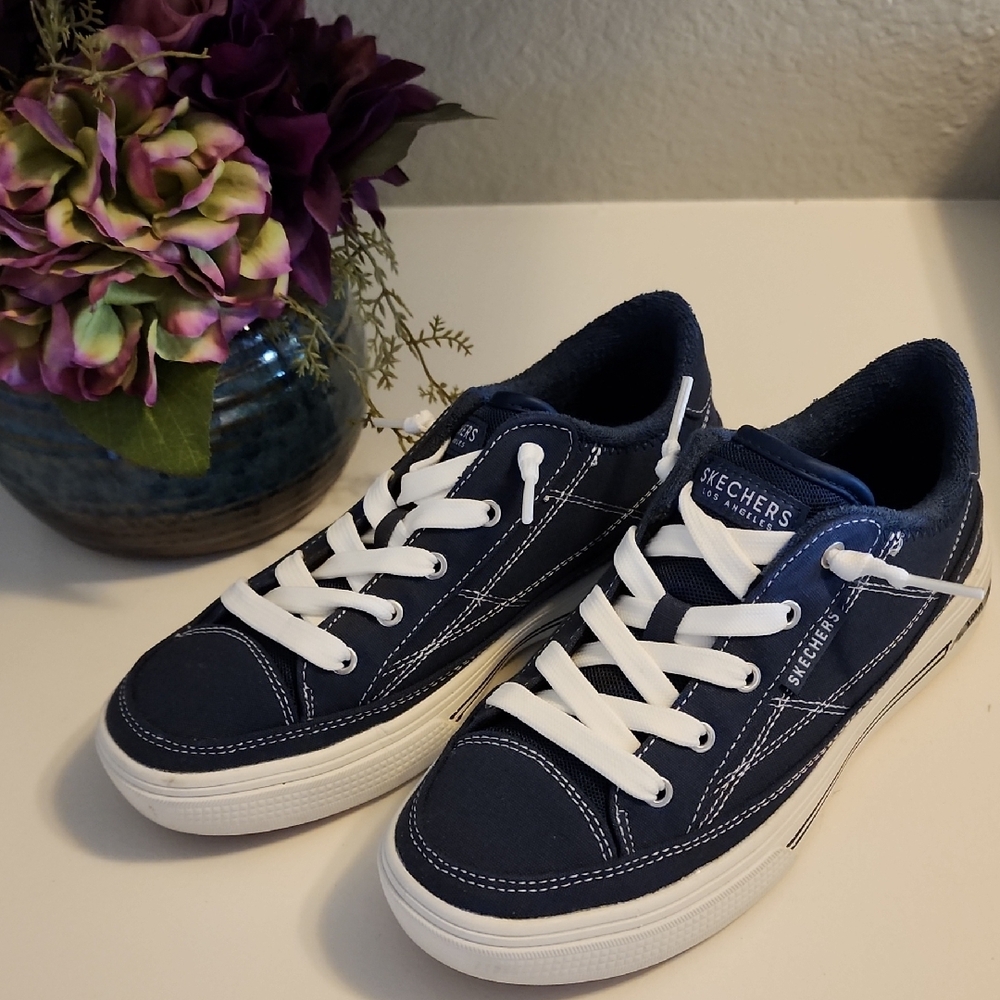 Skechers Blue and White Trendy Sneakers